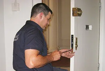 Parker Locksmith Store Chicago, IL 312-288-7599 - expert-locksmith